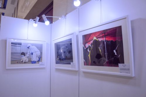 身邊的溫度 松江區文明實踐志愿服務攝影作品巡展啟動